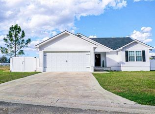 594 Pinehurst Dr, Blackshear, GA 31516