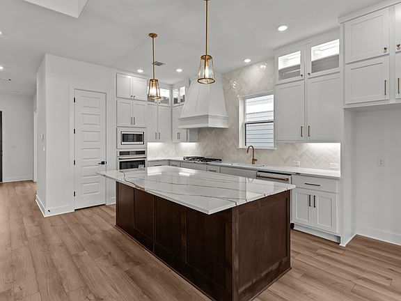 The Camellia - Kitchen