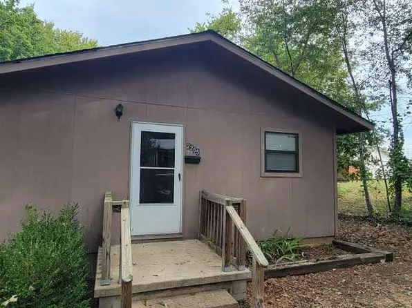 2265 Lyon St, Batesville, AR 72501