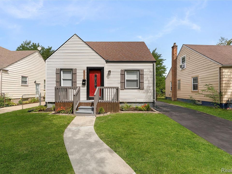 20309 Elkhart St, photo 24