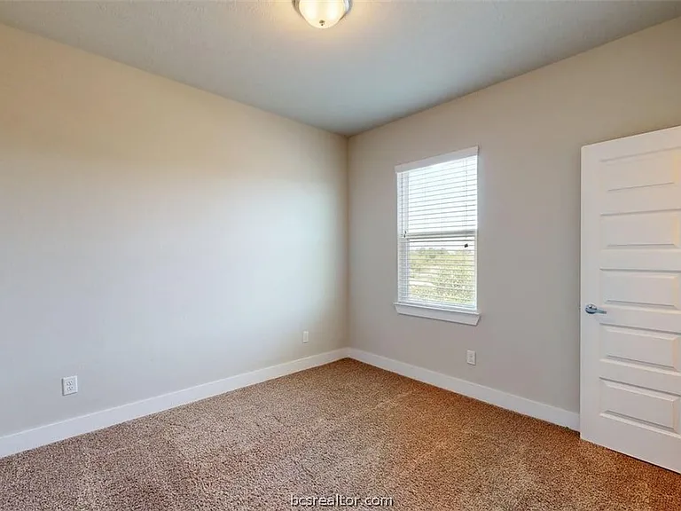 3901 Ws Phillips Pkwy — Photo 24