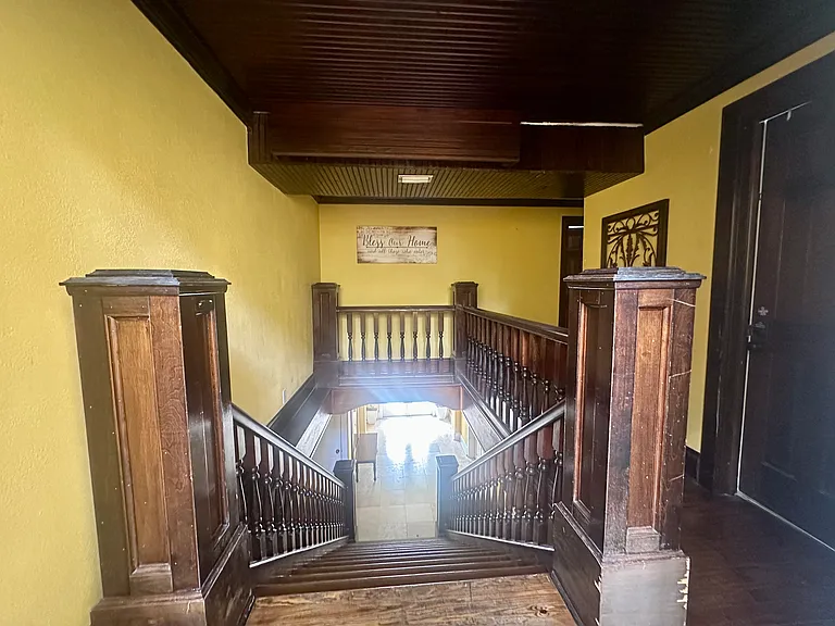 7710 N Ola Ave — Photo 32