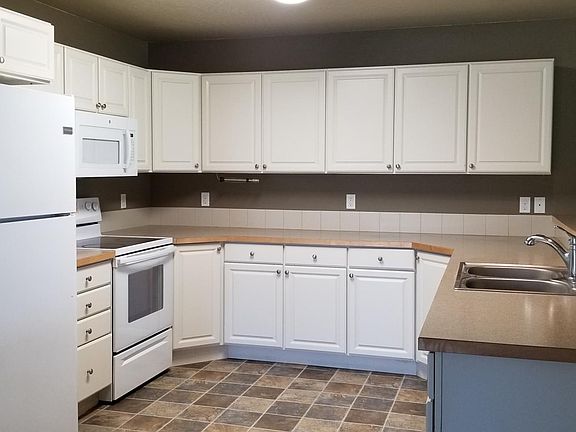 Open kitchen with pantry