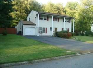 35 Pleasant Ave, Lincoln Park, NJ 07035