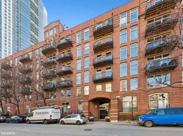 550 N Kingsbury St APT 520, Chicago, IL 60654