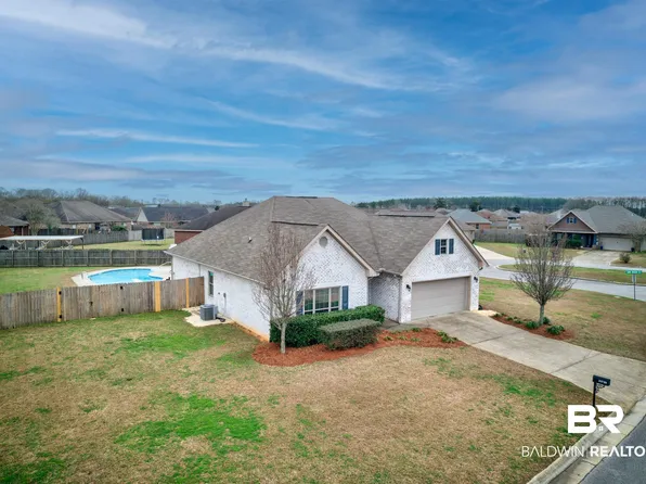 21720 San Diego Ln, Robertsdale, AL 36567