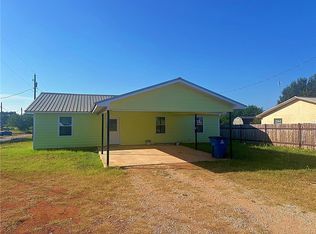 279 N Edwards Ave, Charlotte, TX 78011
