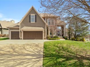 14011 Rosehill Ln, Overland Park, KS 66221