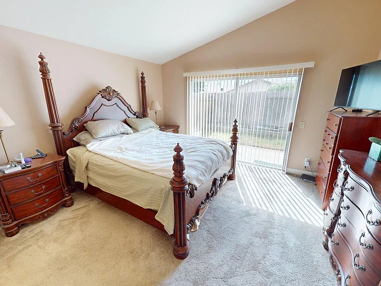 14640 Marymount St — Photo 7
