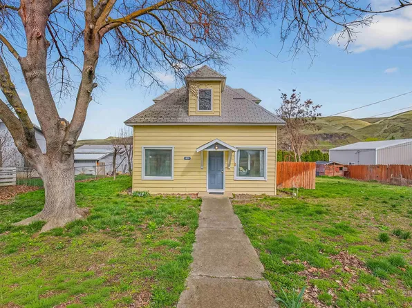815 2nd St, Asotin, WA 99402