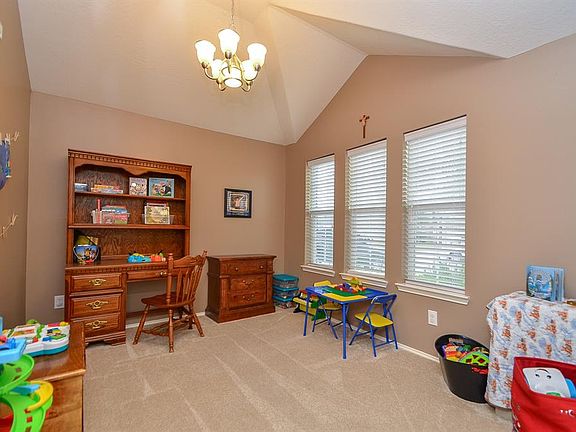 3rd image of 21595 Rose Mill Dr