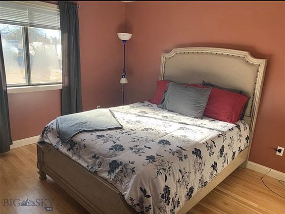 3rd image of 512 Highland Ave
