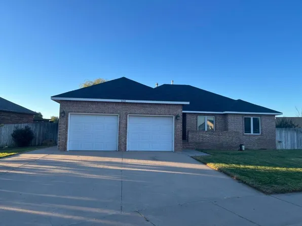 606 E Pappas Dr, Holcomb, KS 67851