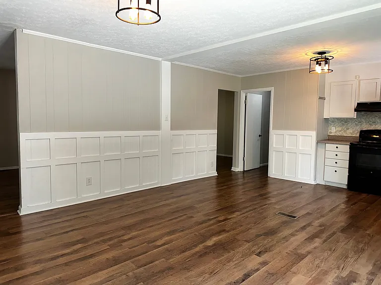 2527 Kingston Dr — Photo 10