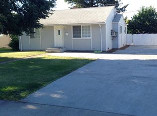 515 W 3rd Ave, Toppenish, WA 98948