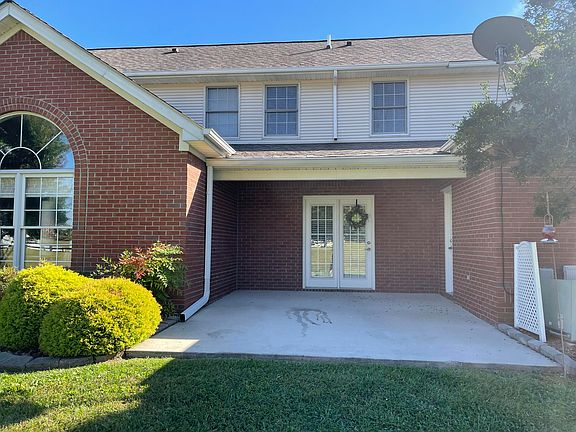 2nd image of 71 W Saddlebrook Dr