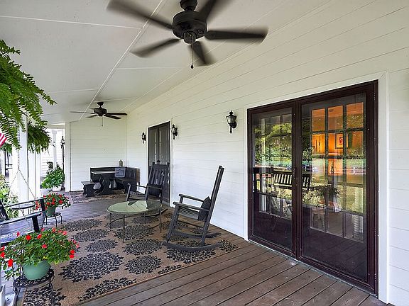 9th image of 6024 Earhart Rd