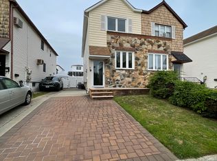 455 Jefferson Ave, Staten Island, NY 10306