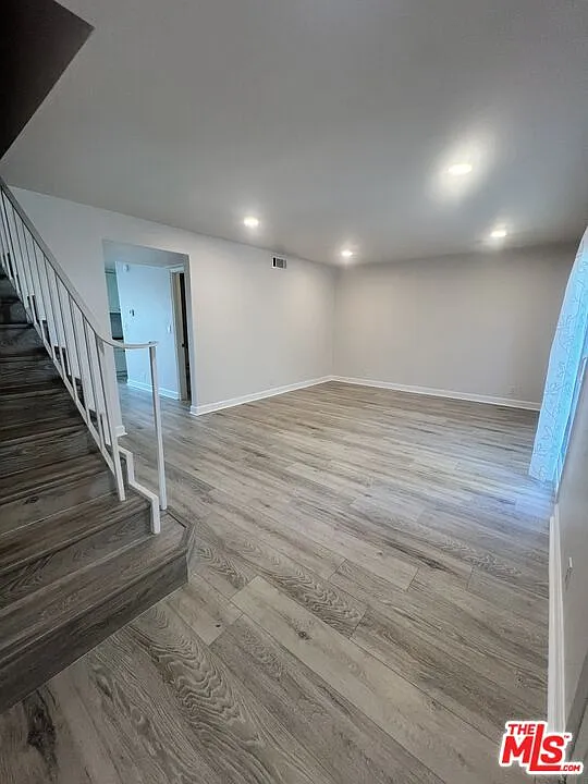 3 bed, 2.5 bath, 1276 sqft, $3,500 — Photo 2