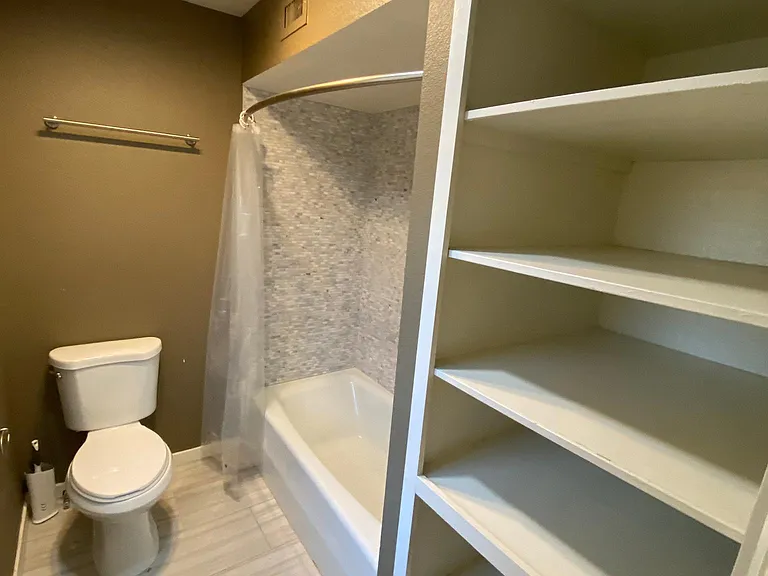 3003 Pinehurst Dr — Photo 27