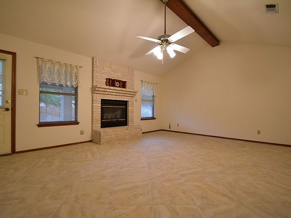 2nd image of 212 Edgewood Dr