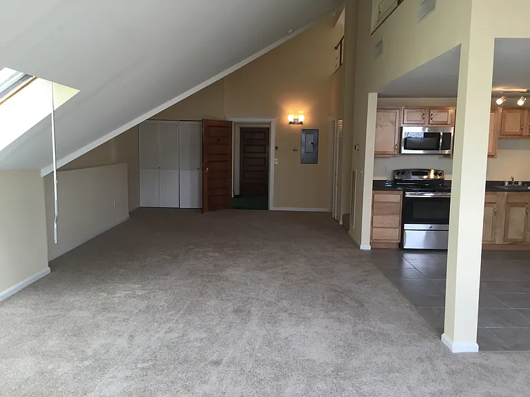 36 Abbott Street — Photo 25