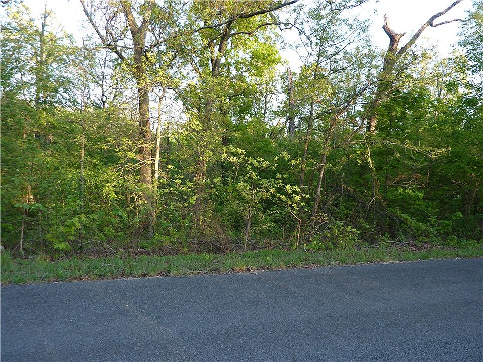 2nd image of Carnahan Ln
