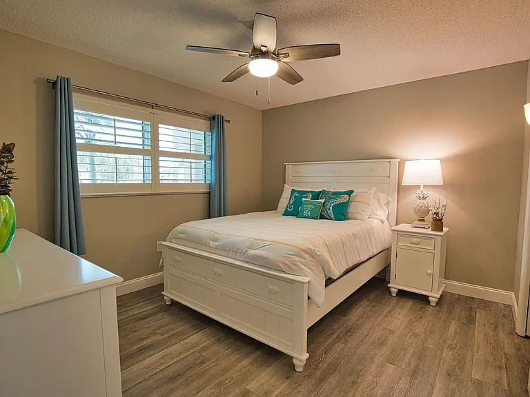 240 Santa Maria St #225 — Photo 21