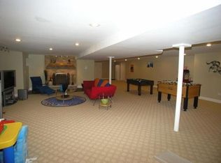 7 115th St, Lemont, IL 60439