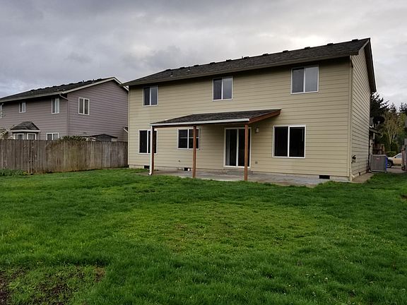 4th image of 17404 NE 26th Way
