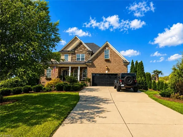 254 Raspberry Ridge Dr, Clemmons, NC 27012