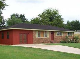 1004 Highland Ave, Muscle Shoals, AL 35661