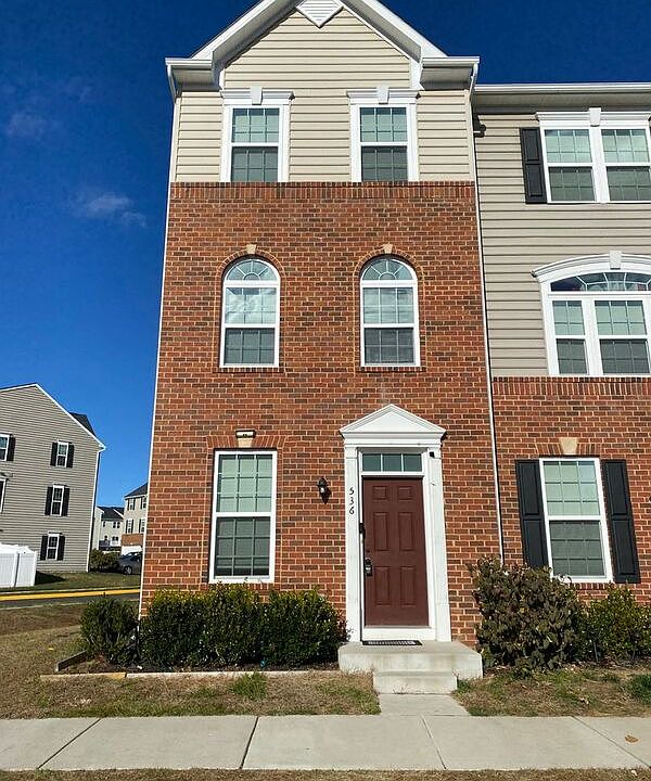 1st image of 536 River Crest Way