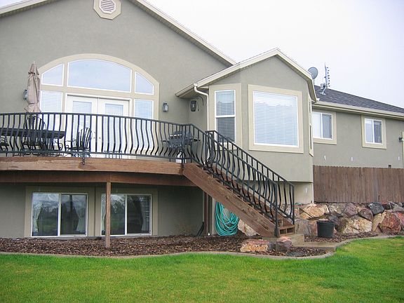 3rd image of 170 E Sandpiper Ln