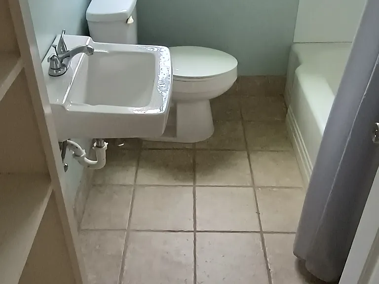 3330 Oakwood Blvd — Photo 10