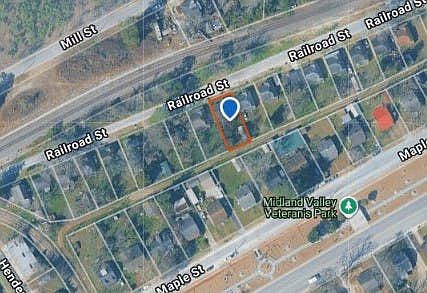1st image of 216 Railroad St