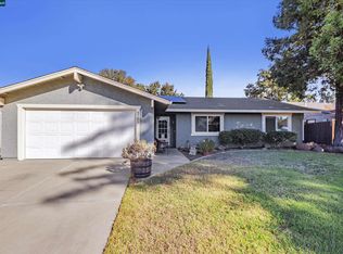 8705 Lodestone Cir, Elk Grove, CA 95624
