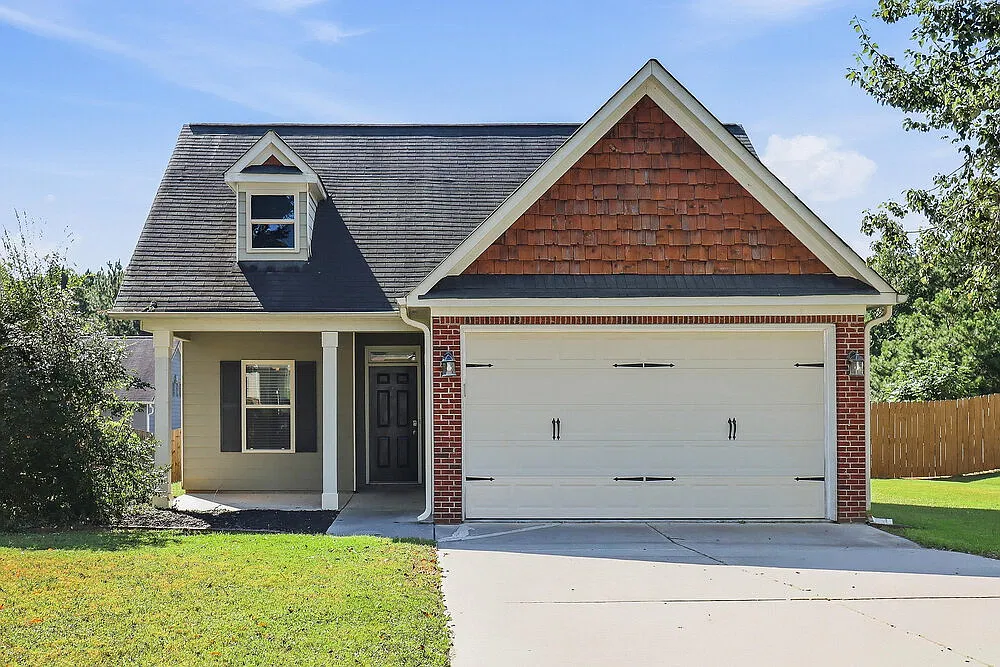 3 bed, 2.0 bath, 1406 sqft, $1,935 — Photo 1