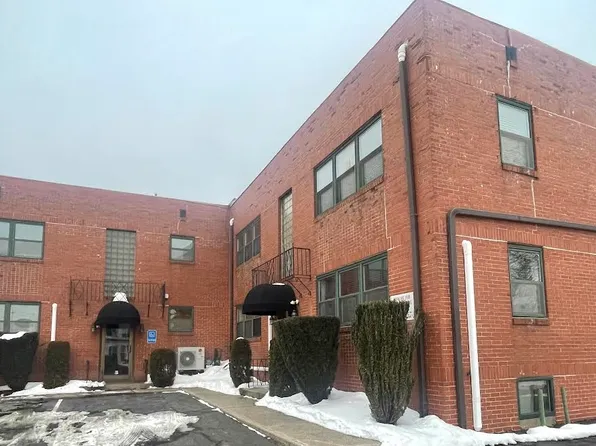 980 Reservoir Ave, Cranston, RI 02910