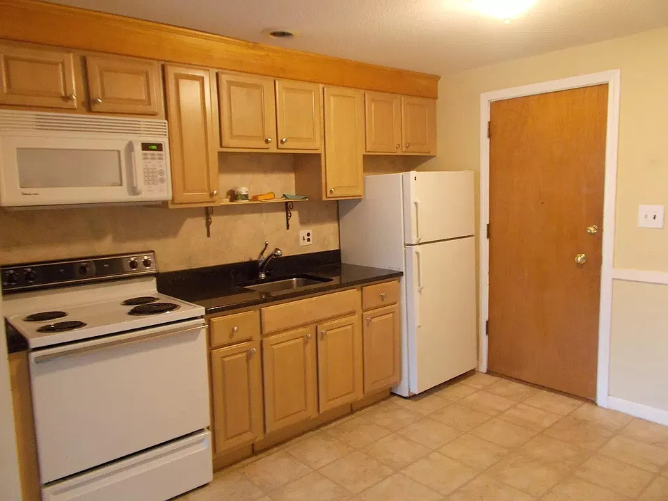 37 South St #4