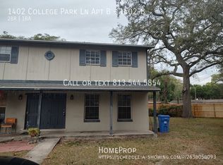 1402 College Park Ln APT B, Tampa, FL 33612
