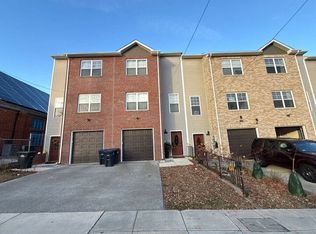 5214 B St SE, Washington, DC 20019