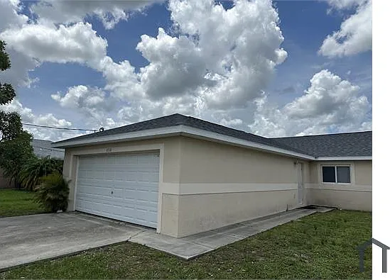 3 bed, $2,100 — Photo 3