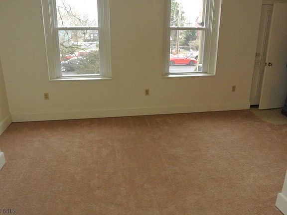 3rd image of 612 Allegheny St