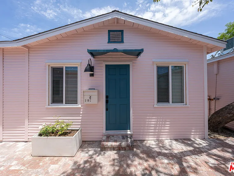314 N Venice Blvd — Photo 28