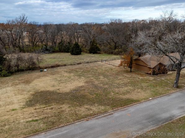 Meadow Creek Ln, Dewey, OK 74029