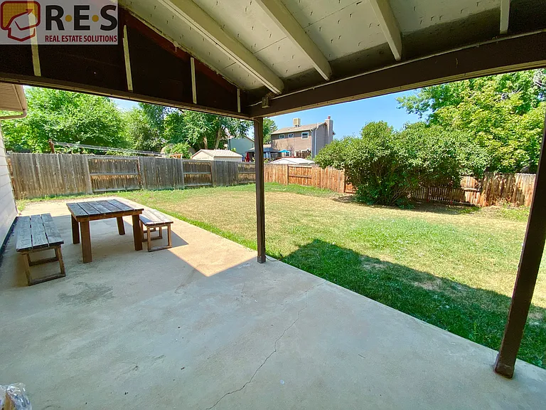 10557 Quail St — Photo 17