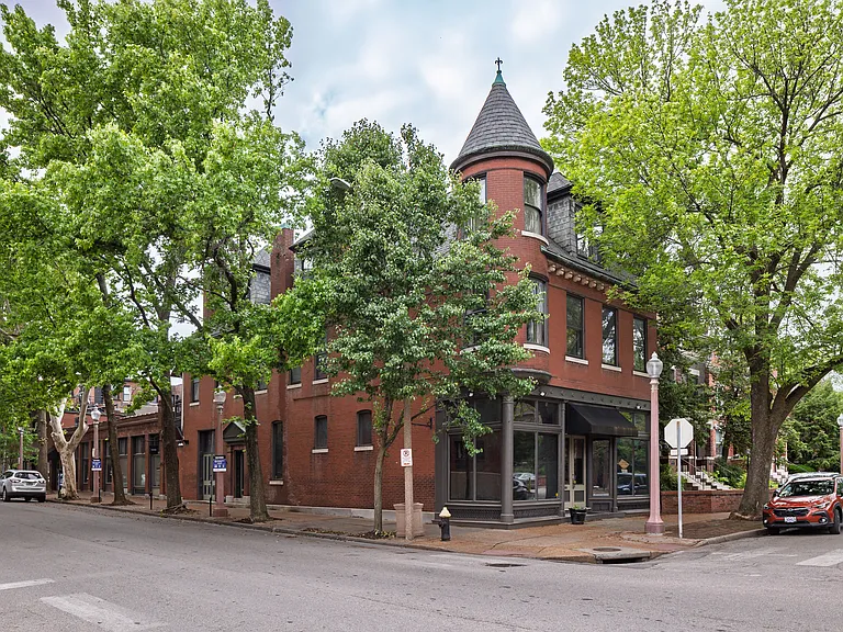4400 Laclede Ave #3 — Photo 36