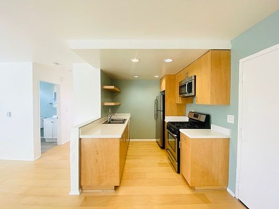 4th image of 5091 Glen Iris Ave APT 303