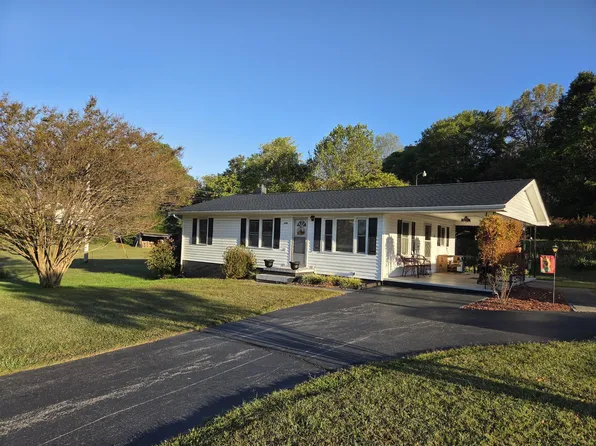 1789 Old Franklin Tpke, Rocky Mount, VA 24151